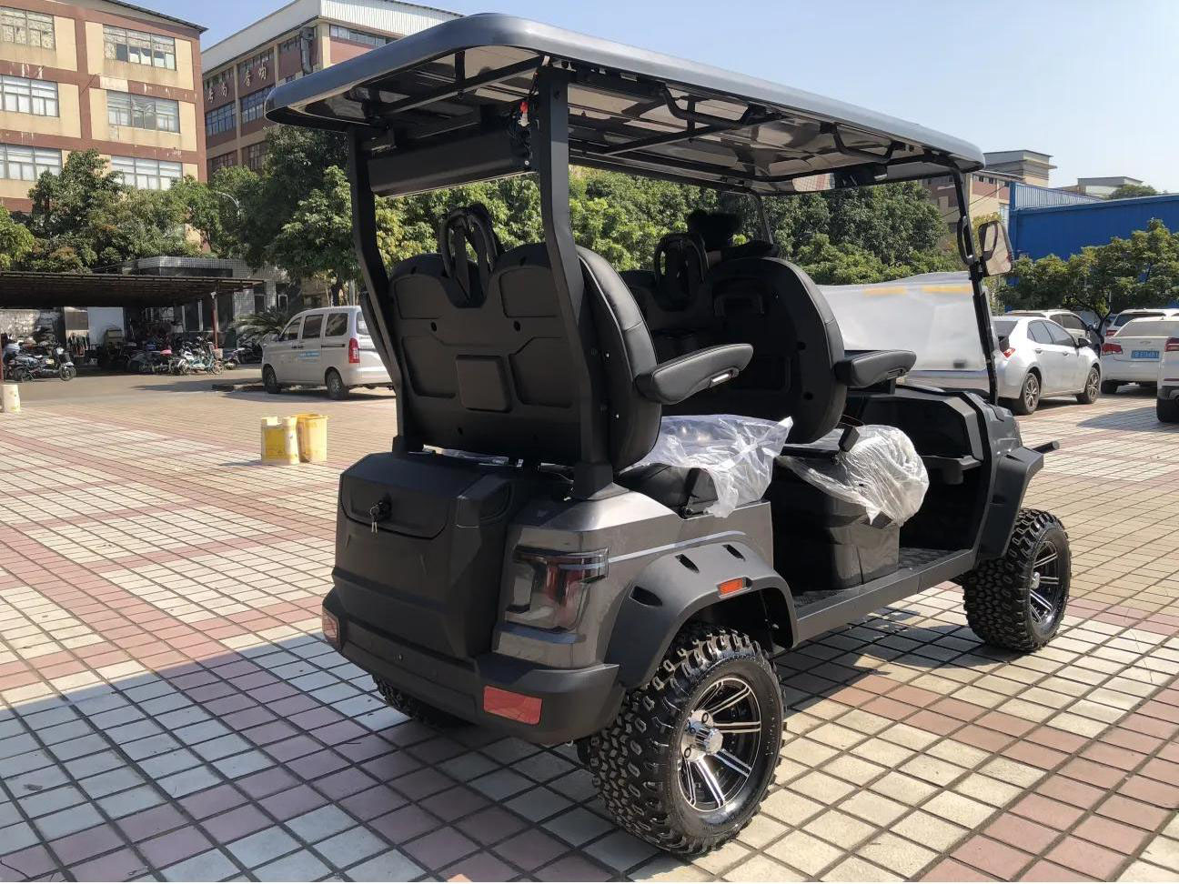4 Seaters Electric Golf Cart