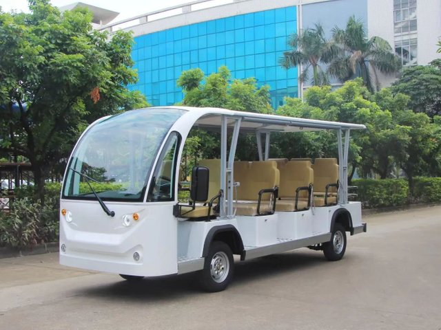 8 Seats Multi-Purpose Electric Vehicle