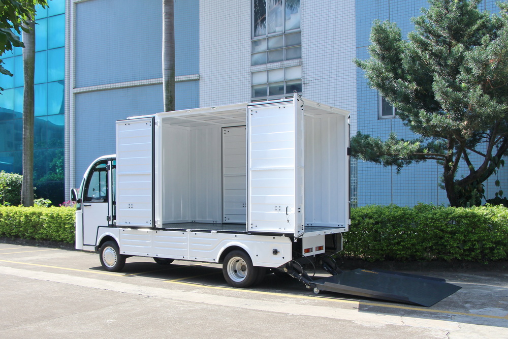 6 Doors Electric Cargo Van with Loading 2 Tons