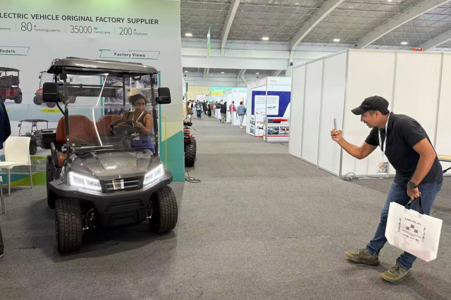 Exposi&ccedil;&atilde;o de carrinhos de golfe (23)